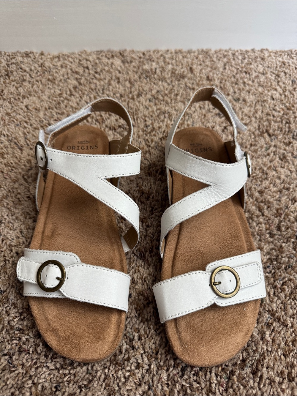 Origins White Leather Buckle Strap Sandals